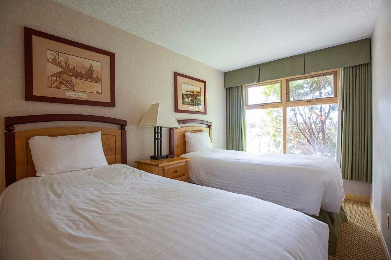 Fairmont Hot Springs Resort Exterior foto
